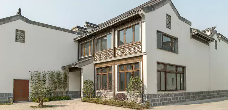 We Help Hampton Homeowners Sell Squatter-Occupied Houses Quickly and Safely