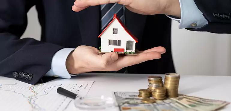 Who Do We Buy Houses From in Hampton, VA?
